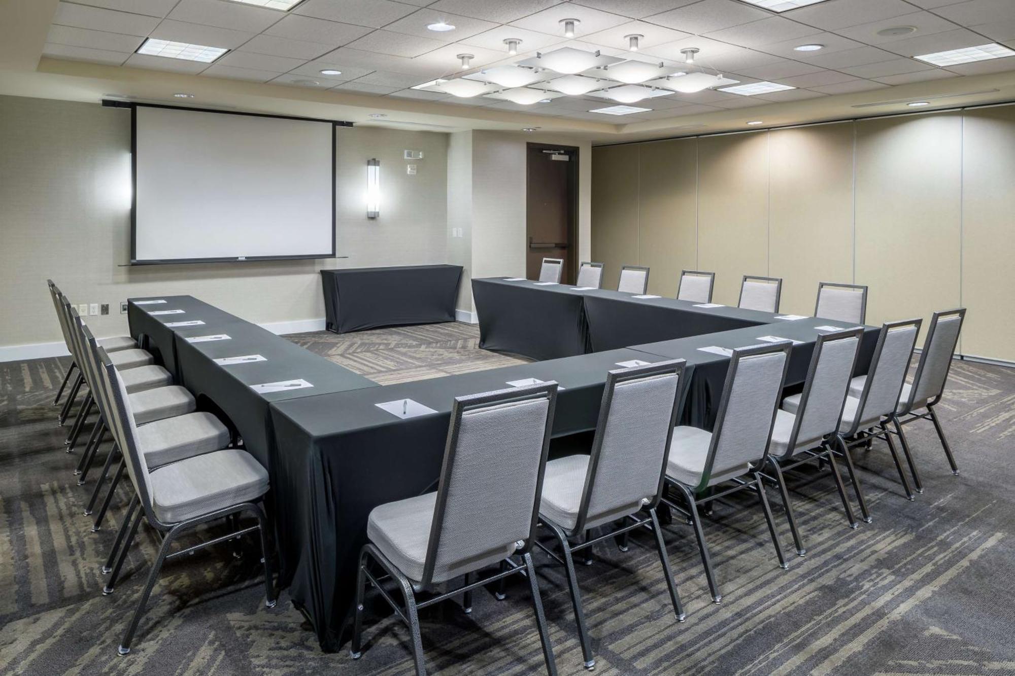 Hilton Garden Dfw North