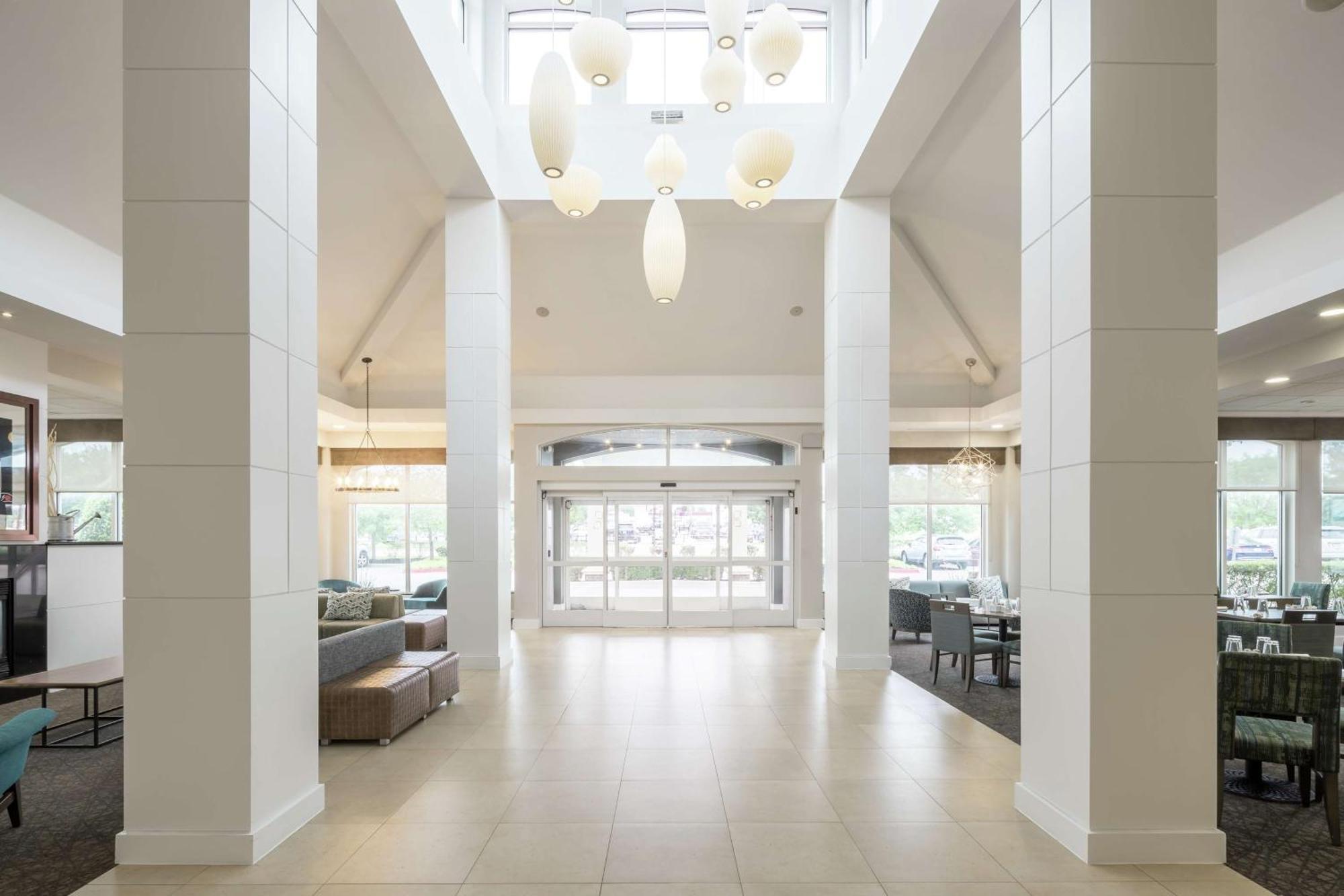 Hilton Garden Dfw North 3*